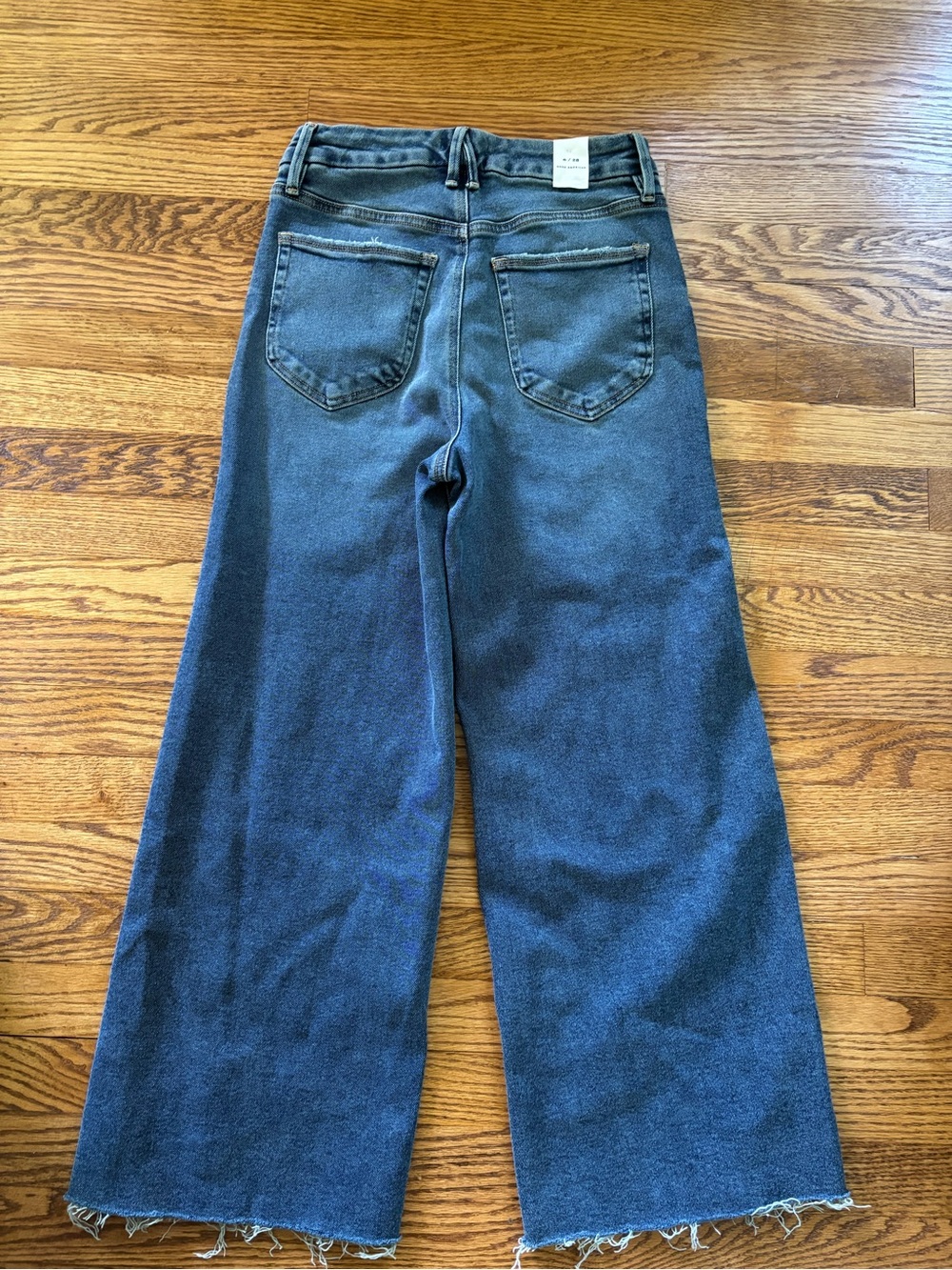Good American Good Skate Cropped Wide Jeans size 6 NEW WITH TAGS - Picture 3 of 5